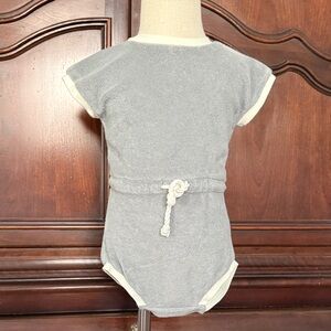 QUINCY MAE Gray Terry Cloth Romper 18-24M